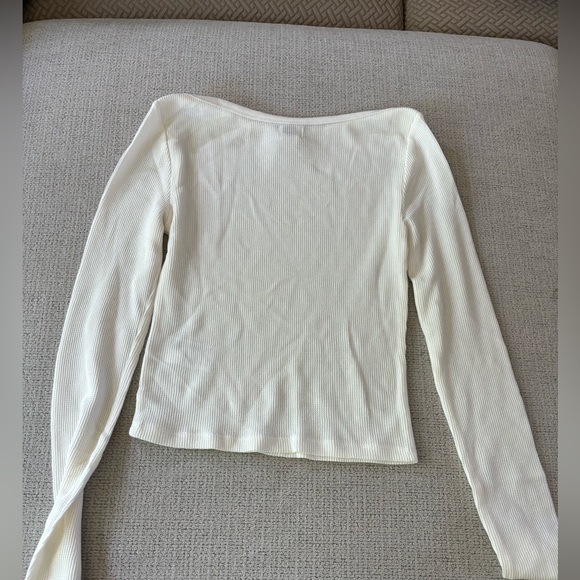 UO BDG LONG SLEEVE - Picture 4 of 5
